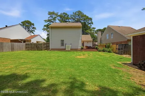 Exterior - 111 Shadow Hill Dr, Madison, MS 39110 photo 8 of 11