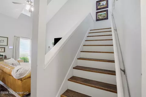 Entry Way - 111 Shadow Hill Dr, Madison, MS 39110 photo 2 of 3
