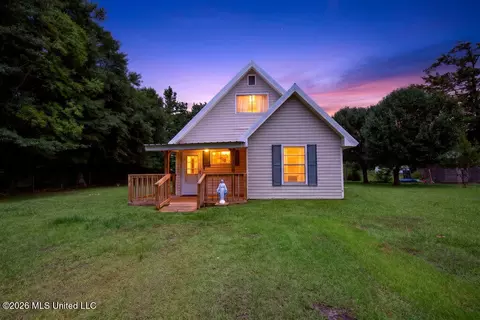 14308 Cullens St, Biloxi, MS 39532