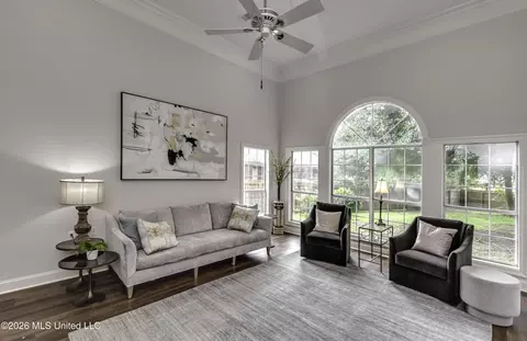 Living - 101 Darrowsby Pl, Madison, MS 39110 photo 2 of 2