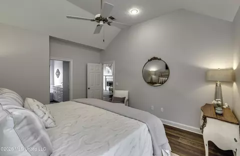 Bedroom - 101 Darrowsby Pl, Madison, MS 39110 photo 4 of 17