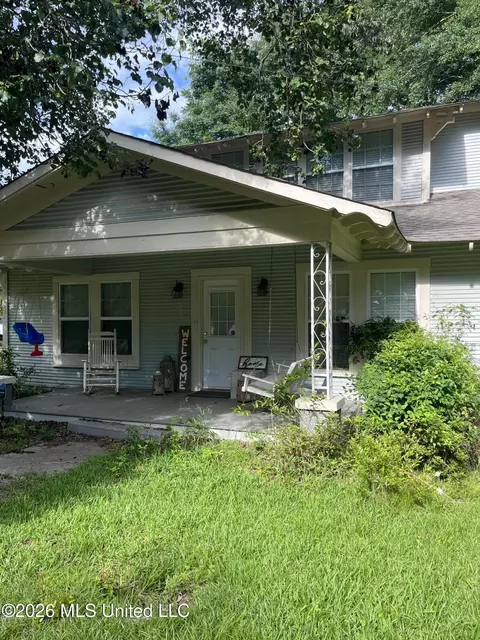 524 State, Philadelphia, MS 39350