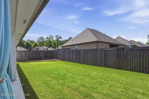 Exterior - 406 Pilot Cir, Brandon, MS 39047 photo 5 of 5