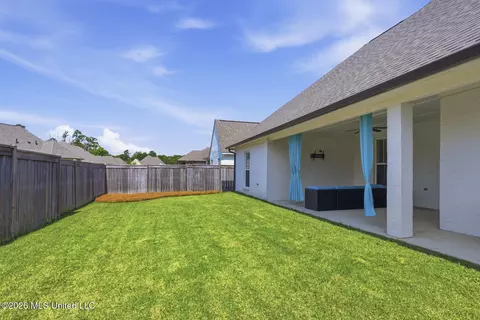 Exterior - 406 Pilot Cir, Brandon, MS 39047 photo 4 of 5