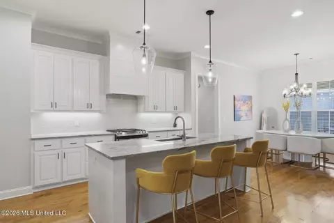 Kitchen - 406 Pilot Cir, Brandon, MS 39047 photo 1 of 5