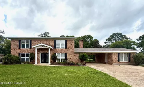 825 Warren St, Pascagoula, MS 39567