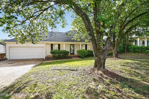 704 Dunleith Ln, Ridgeland, MS 39157