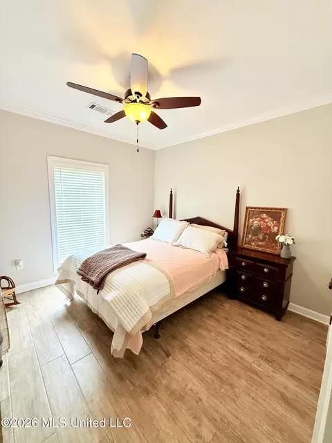 Bedroom - 1230 Riverdale Rd, Grenada, MS 38901 photo 3 of 3