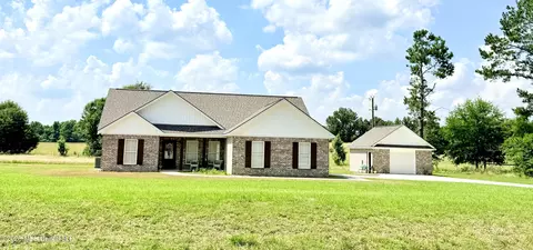 1230 Riverdale Rd, Grenada, MS 38901