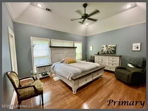 Bedroom - 119 Lindsey Dr, Hernando, MS 38632 photo 1 of 5