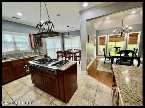 Kitchen - 119 Lindsey Dr, Hernando, MS 38632 photo 6 of 6
