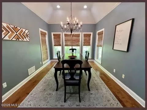 Dining - 119 Lindsey Dr, Hernando, MS 38632 photo 2 of 3