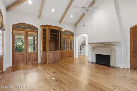 Living - 1227 Belvoir Pl, Jackson, MS 39202 photo 1 of 1