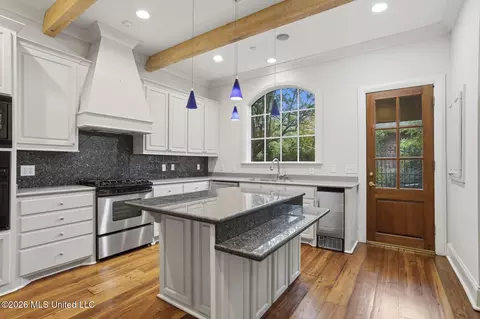 Kitchen - 1227 Belvoir Pl, Jackson, MS 39202 photo 1 of 4