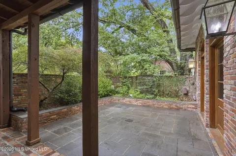 Exterior - 1227 Belvoir Pl, Jackson, MS 39202 photo 4 of 5