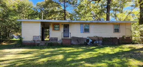 3327 Rickay Dr, Jackson, MS 39212 photo 2