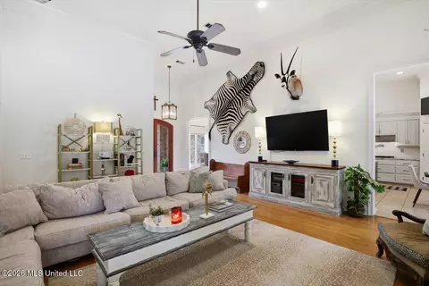 Living - 408 Ashbourn Ct, Madison, MS 39110 photo 3 of 5