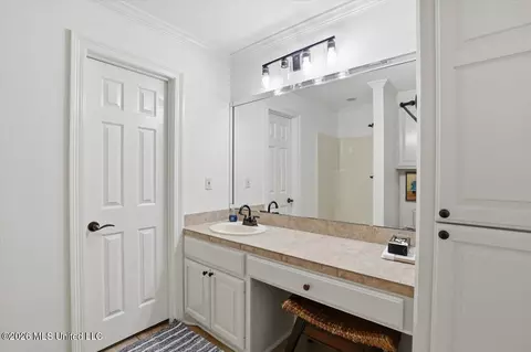Bath - 408 Ashbourn Ct, Madison, MS 39110 photo 1 of 8