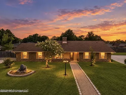 11513 Carondelet St, Gulfport, MS 39503