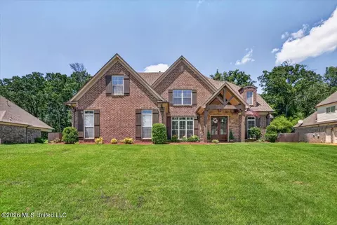 4464 Bakersfield Dr, Nesbit, MS 38651