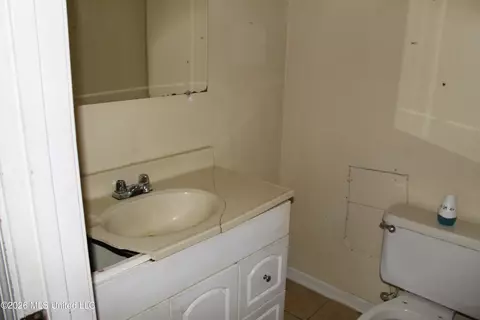 Bath - 103 Rodrich, Grenada, MS 38901 photo 1 of 1