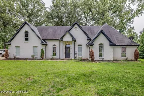 1605 Windy Ln, Southaven, MS 38671