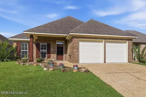 717 Chambord Dr, Brandon, MS 39042