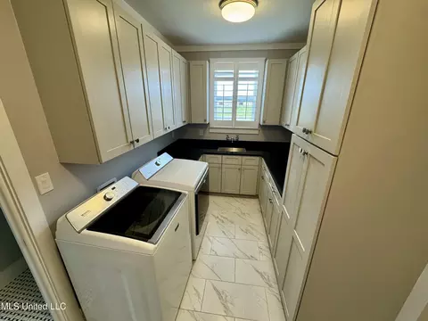 Other - 374 Fox Rd, Shaw, MS 38773 photo 4 of 6