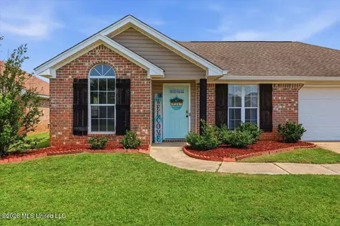 305 Cedar Grove Ln, Pearl, MS 39208