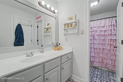 Bath - 6191 Spring Xing, Olive Branch, MS 38654 photo 5 of 5