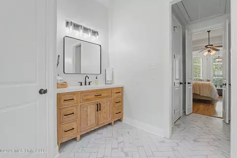 Bath - 6191 Spring Xing, Olive Branch, MS 38654 photo 3 of 5