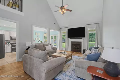 Living - 6191 Spring Xing, Olive Branch, MS 38654 photo 1 of 2