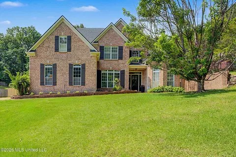 Exterior - 6191 Spring Xing, Olive Branch, MS 38654 photo 3 of 8
