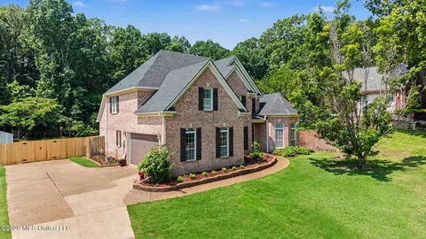 Exterior - 6191 Spring Xing, Olive Branch, MS 38654 photo 8 of 8