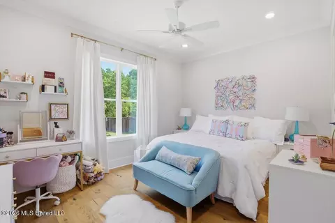 Bedroom - 429 W Oak Cir, Madison, MS 39110 photo 6 of 6