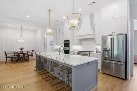 Kitchen - 429 W Oak Cir, Madison, MS 39110 photo 1 of 7