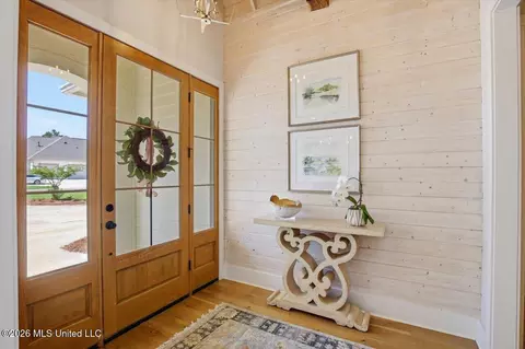 Entry Way - 429 W Oak Cir, Madison, MS 39110 photo 1 of 4