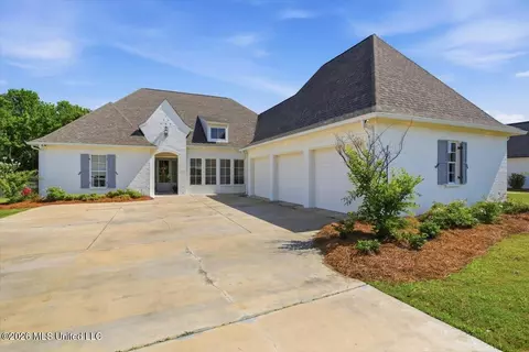 Exterior - 429 W Oak Cir, Madison, MS 39110 photo 3 of 8