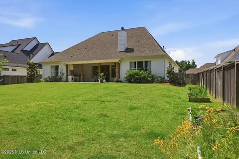 Exterior - 429 W Oak Cir, Madison, MS 39110 photo 7 of 8