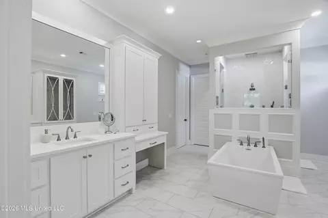 Bath - 429 W Oak Cir, Madison, MS 39110 photo 3 of 8