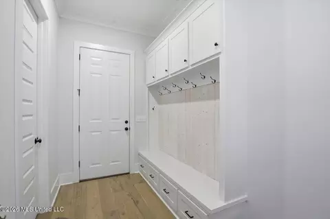Entry Way - 429 W Oak Cir, Madison, MS 39110 photo 2 of 4