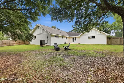 Exterior - 965 E Second St, Pass Christian, MS 39571 photo 5 of 7