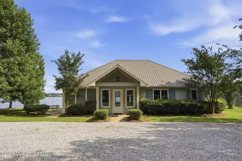 123 Waterford Ln, Madison, MS 39110