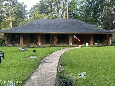 103 Bay Rd, Brandon, MS 39047