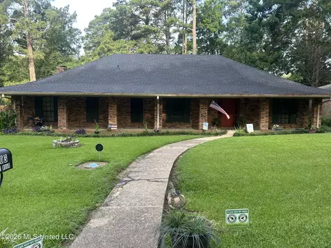 103 Bay Rd, Brandon, MS 39047