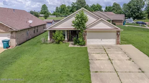 8802 Arendale Dr, Southaven, MS 38671