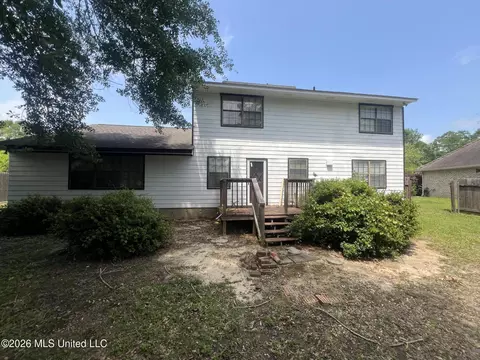 Exterior - 7941 Hilo Way, Diamondhead, MS 39525 photo 4 of 5