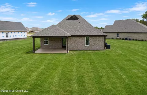 Exterior - 6511 E John Hamilton Way, Olive Branch, MS 38654 photo 3 of 3