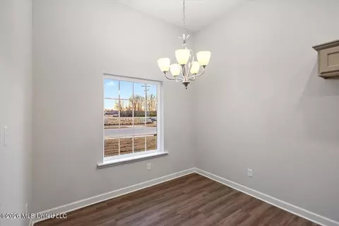 Dining - 6511 E John Hamilton Way, Olive Branch, MS 38654 photo 1 of 1