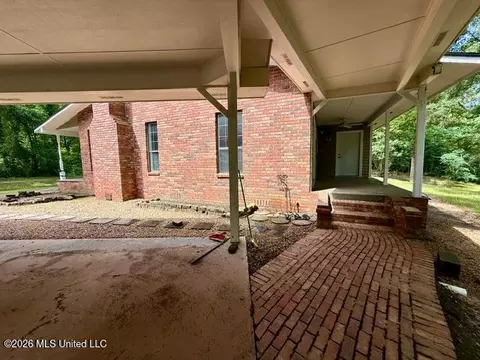 Exterior - 55 Scheffel Rd, Natchez, MS 39120 photo 5 of 11